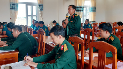 Nội dung, hình thức, thời điểm công khai quy chế thực hiện dân chủ ở cơ sở trong Quân đội